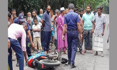 বাগেরহাটে কাভার্ডভ্যান চাপায় প্রাণ গেল মোটরসাইকেল আরোহীর