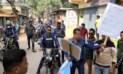 খুলনার দুই স্থানে বিএনপির পদযাত্রায় পুলিশের  লাঠিচার্জ