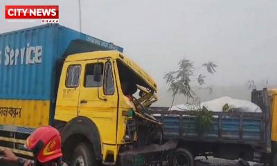 ঘন কুয়াশায় একই জায়গায় ৫ যানের দুর্ঘটনা, আহত ২০