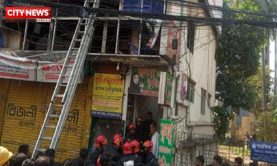 4 die as fire breaks out in capital’s Shahajadpur