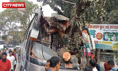 সাতক্ষীরায় সড়ক দূর্ঘটনায় হেলপার নিহত আহত-১০