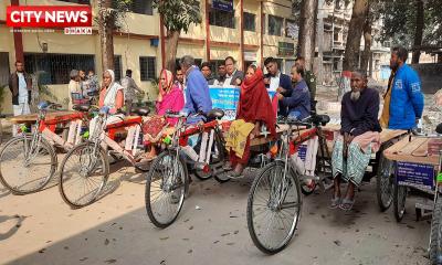 সৈয়দপুরে ভিক্ষুকদের মাঝে সহায়ক উপকরণ রিকশাভ্যান বিতরণ